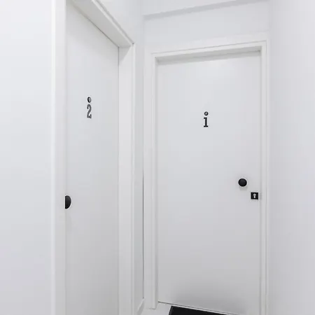 F & B Collection - Luxury * Salonic